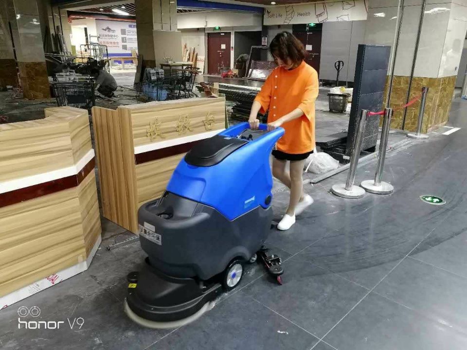 安徽容恩生产的全自动洗地机怎么样？